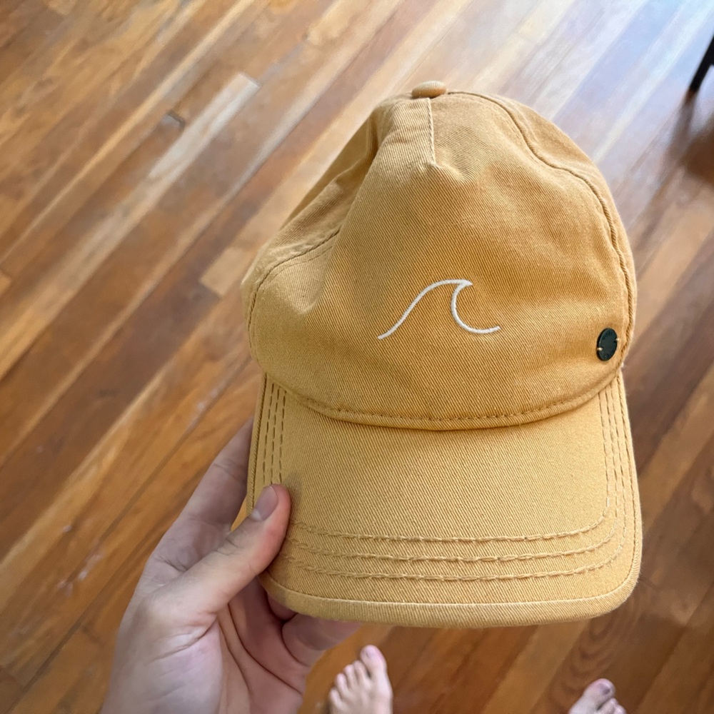 Roxy Wave Hat